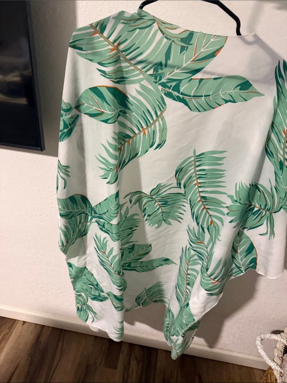 Lightweight Green Palm-Print Kimono Dress